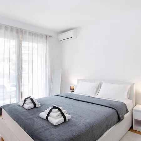 Garden - Parking & Security Appartamento