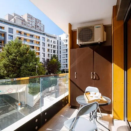 Appartamento Garden - Parking & Security *