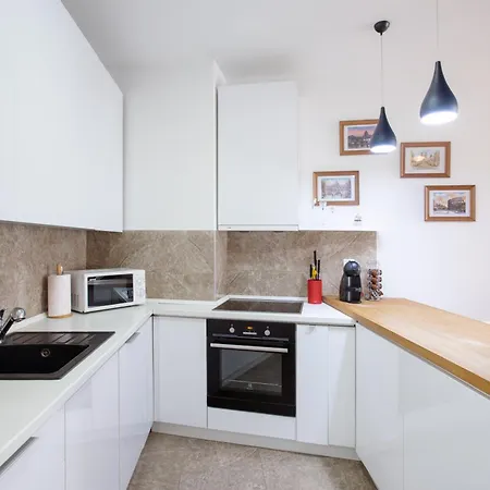 Appartamento Garden - Parking & Security *