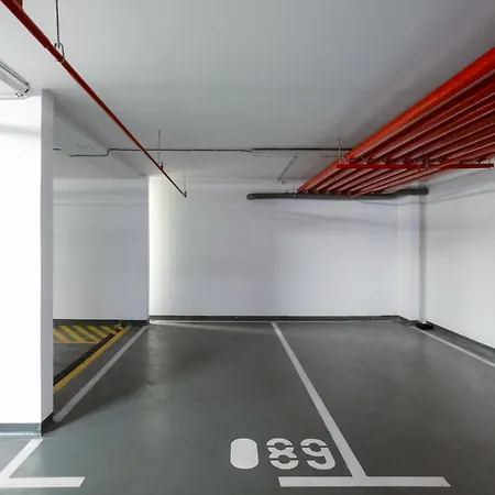 Garden - Parking & Security Appartamento