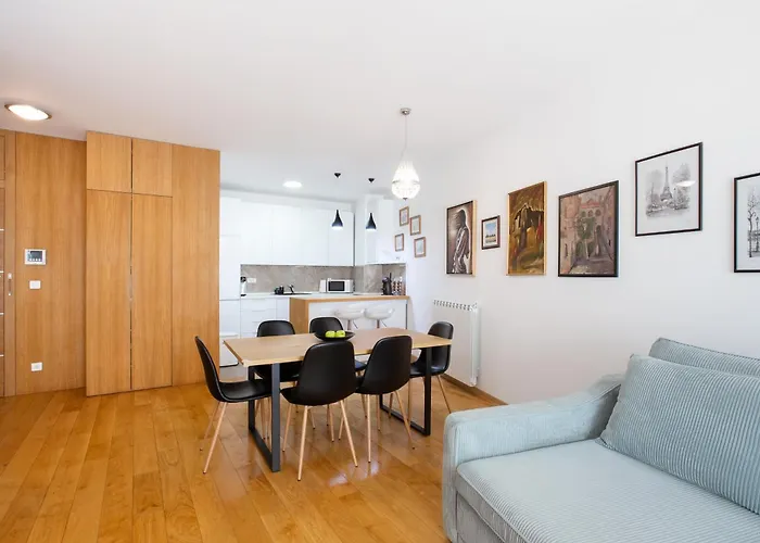 شقة Garden - Parking & Security بلغراد