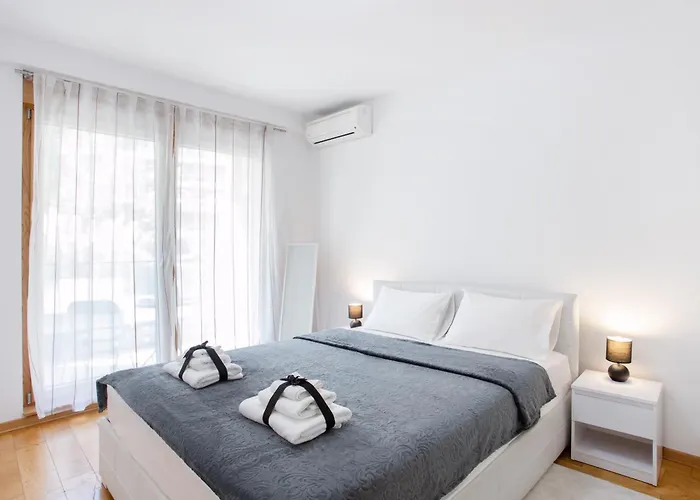 Garden - Parking & Security شقة