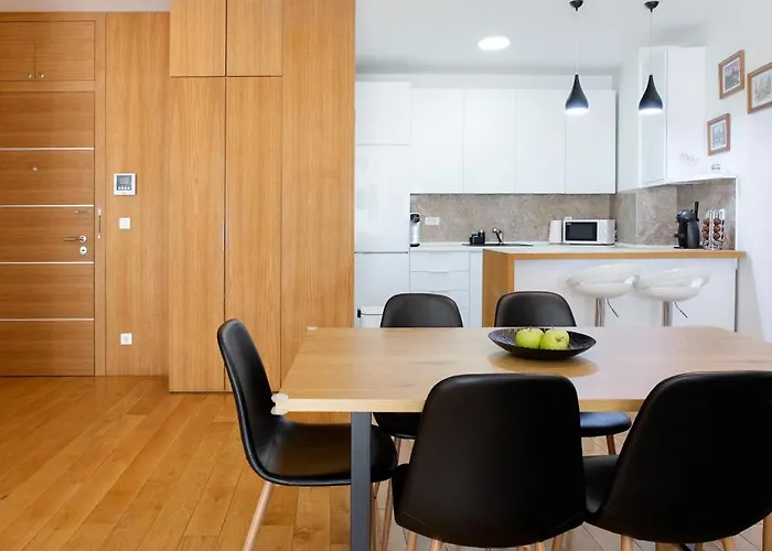 Garden - Parking & Security بلغراد